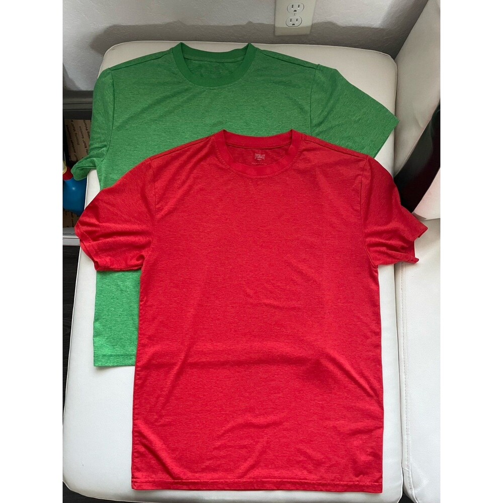 2 Everlast t shirts S